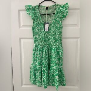 Women’s green floral print dress